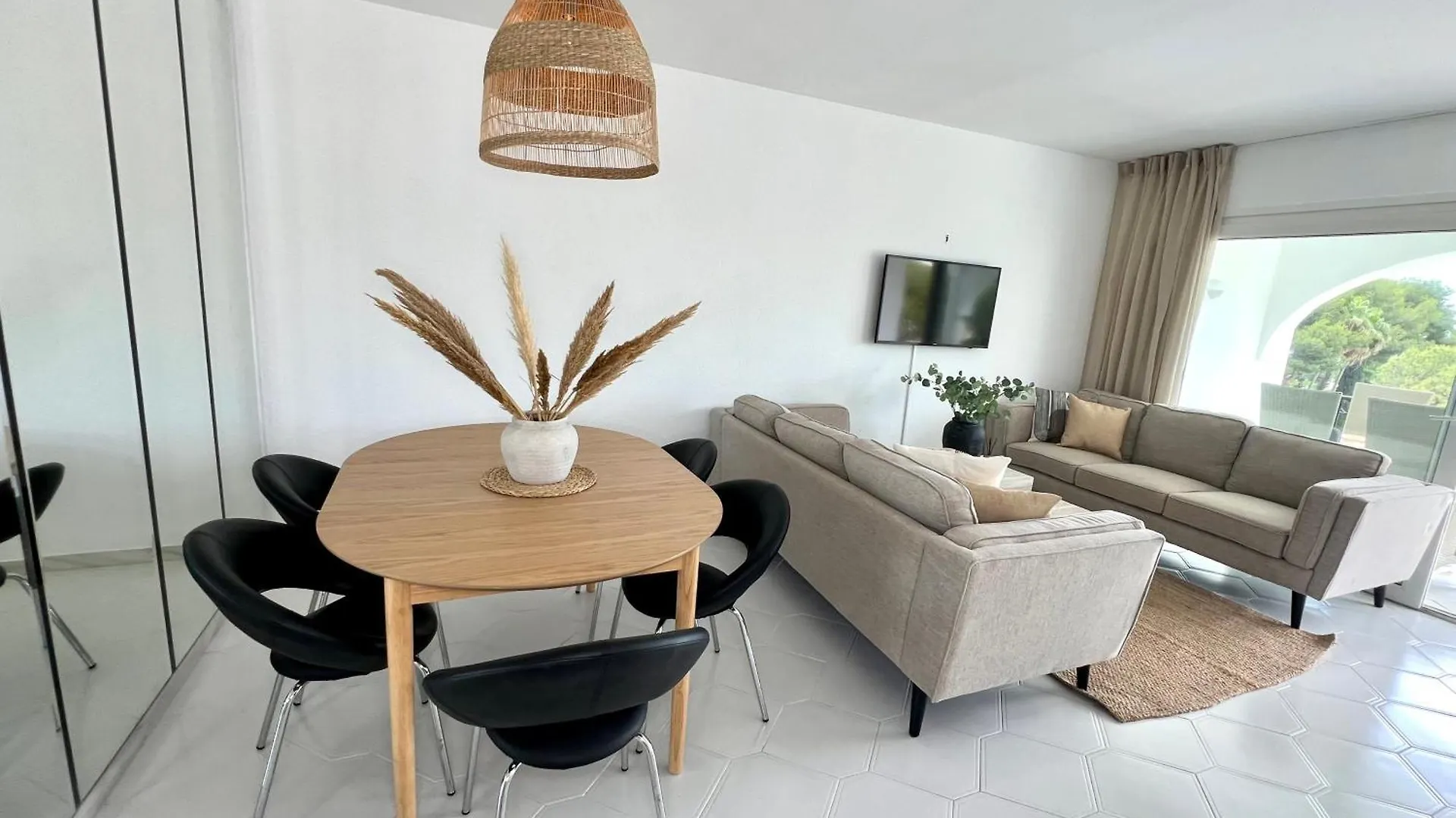 Nature & Sea Escape - Pools, Beach & Sunshine! Sitio de Calahonda 0*,