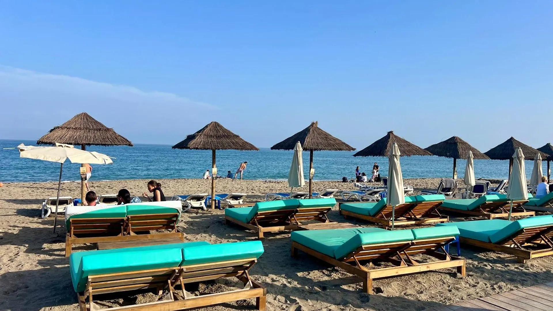 Nature & Sea Escape - Pools, Beach & Sunshine! Sitio de Calahonda